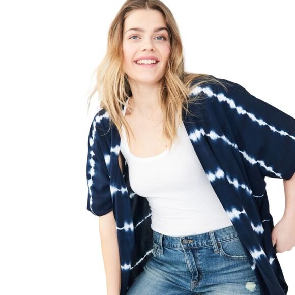 Aeropostale Tie-Dye Navy and White Rayon Flowy Kimono 1/2 Sleeves One Size - Picture 3 of 9